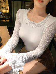 DAZY 女士圆领蕾丝拼接透视修身长袖优雅打底衫 - 白色 - 查看 1