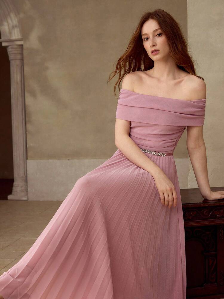 WOMEN'S OFF-SHOULDER RUCHED PLEATED MIDI DRESS