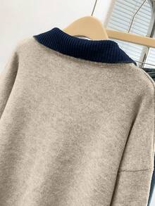 SHEIN PETITE CURVE Áo len dài tay cổ chữ V phối màu xám cỡ lớn, thoải mái khi đi làm. - Màu be - Xem 3