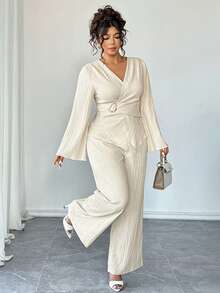 Elenzga Spring New V-Neck Flare Sleeve Waist Tie Metal Buckle Bowknot Back Women's 2-Piece Set, French Style Cross Tie Waist Fitted V-Neck Flare Sleeve Dress + High Waist Loose Wide Leg Pants, Classic Versatile, Suitable For Daily Wear, Commute, Holiday, Date, Party