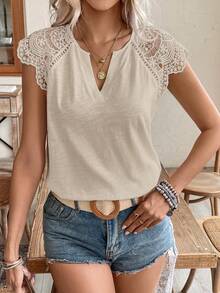 SHEIN Frenchy Áo thun trơn màu mùa hè có họa tiết ren vá và cổ chữ V, chất liệu cotton tre thấm nước, thoải mái và thoáng khí, thích hợp mặc đi làm hàng ngày, mặc đi nghỉ, mùa cưới - Màu be - Xem 6