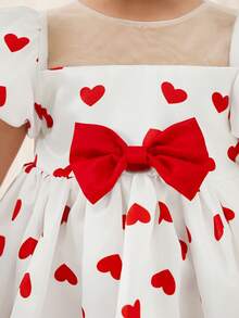 SHEIN Glamorique Kids 女婴情人节红色爱心印花连衣裙，生日派对舞会礼服，后背蝴蝶结设计，适合日常穿着 - 白色 - 查看 6