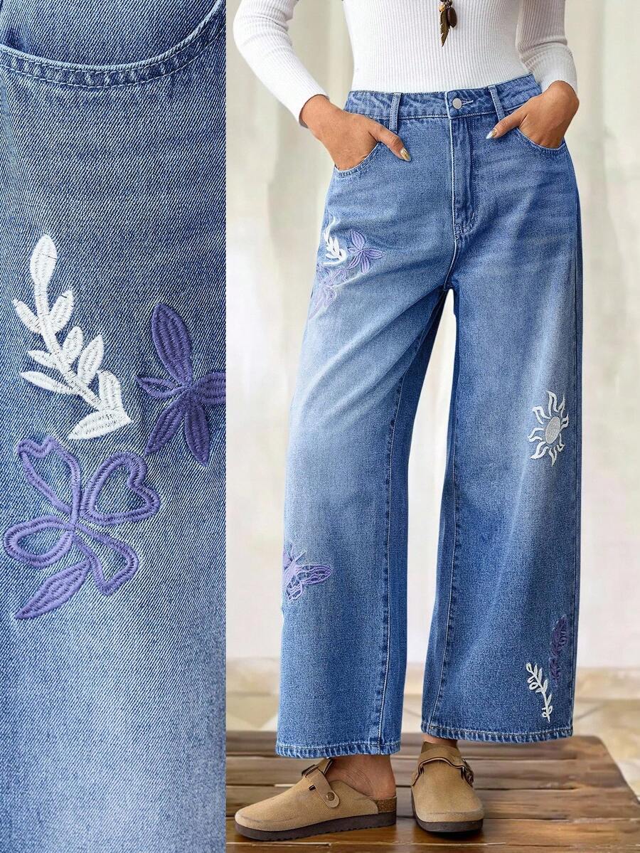 EMERY ROSE 女士宽松修身刺绣太阳口袋阔腿休闲牛仔裤，中蓝色宽松直筒图案刺绣长裤，适合音乐节、休闲外出、新年和圣诞节穿着。 - 中等水洗藍 - 查看 1