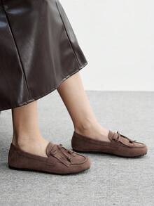 CUCCOO BIZCHIC 女士休闲流苏设计平底乐福鞋，适合日常穿着 - 巧克力棕 - 查看 3
