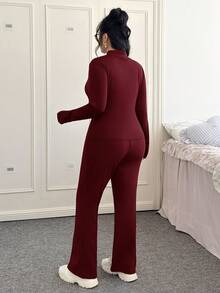 SHEIN EZwear Setelan 2 Potong Jaket Yoga Ringan Kasual Ukuran Besar dan Celana Flare, Pakaian Musim Gugur untuk Wanita - Burgundy - View 3