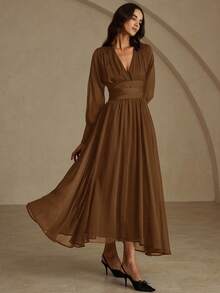 Aveloria EMERY ROSE 欧美风V领缎面腰带时尚百搭通勤长袖连衣裙，秋冬款 - 咖啡 - 查看 4