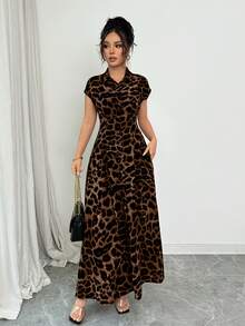 Rafferiza 女士优雅豹纹翻领短袖收腰纽扣连衣裙 - 深棕色 - 查看 4