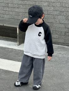 SHEIN Little Byeori 2件套男童休闲撞色长袖卫衣+灯芯绒弹力腰裤套装，秋冬返校时尚男女童装 - 黑與白 - 查看 5