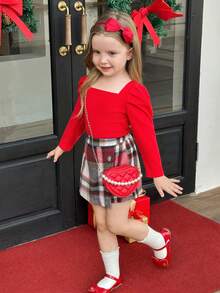 SHEIN Elladie kids 2 件套圣诞节年轻女孩休闲日常荷叶边肩部 T 恤上衣 + 经典红白格子不对称下摆裙装，时尚百搭，适合圣诞节和其他场合，秋冬季 - 紅色 - 查看 5
