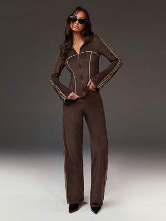 Athîral Women's Brown Zip-Up Casual Long-Sleeved Jacket With Yellow Decorative Stitching, Soft And Comfortable Knit Fabric,Brown Top, Casual Sporty Jacket, Brown Coat,Slim-Fit, Waist-Cinching Design, Maillard Style