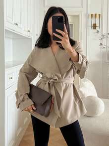 DAZY 女士休闲纯色系带翻领风衣，秋冬款 - 杏色 - 查看 4