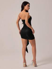 SHEIN PETITE 女士亮面褶皱喇叭鱼尾迷你连衣裙，度假派对 - 黑色 - 查看 2