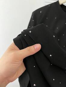 Resyla Kaos Longgar Kasual dengan Hiasan Rhinestone, Leher Bulat, Ukuran Besar - Hitam - View 3