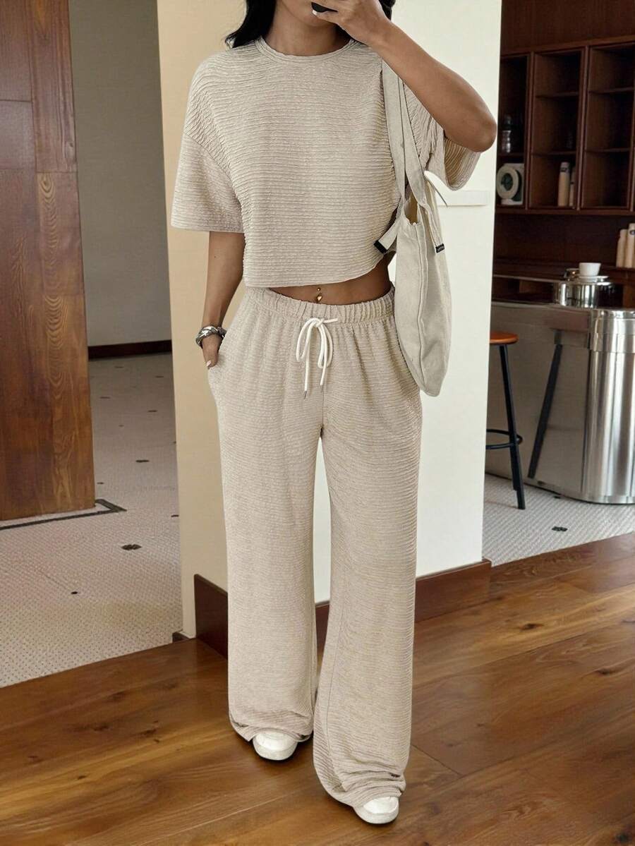 SHEIN EZwear 女士夏季休闲纯色纹理圆领落肩短袖 T 恤和裤子套装 - 卡其色 - 查看 1
