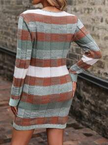 SHEIN CURVE+ 大码V领拼色条纹长袖针织连衣裙