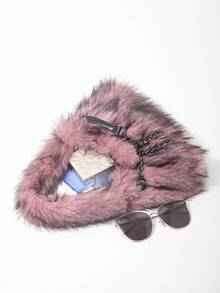 ROMWE Grunge Punk 2000年代风格女士单肩包，朋克铆钉机车包，毛绒钱包，秋冬钱包，流浪包（随机图案） - 粉色 - 查看 9