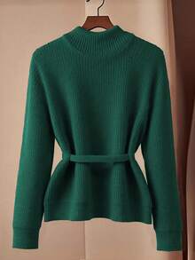 GlowEve CURVE Cardigan Rajut Musim Dingin Wanita Ukuran Besar, Sweater Kancing Depan Pas Badan Bergaya Sederhana Warna Polos - Dark Green - View 2