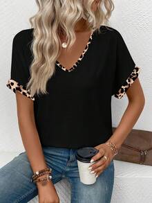 EMERY ROSE New Fashion Women's V-Neck T-Shirt With Leopard Print Trim - Black - View 6
