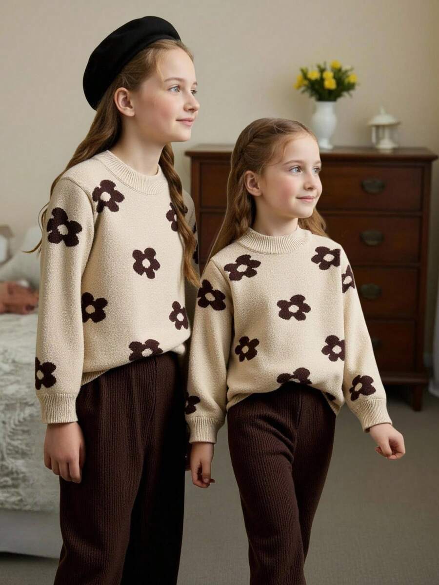 少女高领毛衣裤套装，咖啡色向日葵印花上衣，驼色罗纹针织裤，休闲舒适保暖，适合度假、旅行、秋冬季节，抓绒面料，校园风，圣诞节适用。 - 駝色 - 查看 1