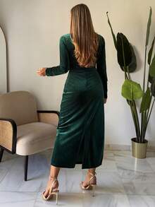 Vivie Lora Women's Green Velvet Bodycon Midi Dress With Waist Cinching Prom Dress