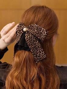 MOTF PREMIUM CHAMPAGNE FAUX SILK SCRUNCHIE - Brown - View 3