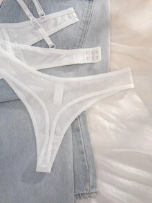 Esselle 2pcs/Set White Comfortable Underwire, Thin Sole, Heart-Shaped Mesh Splice Design Bra & G-String Lingerie Set - White - View 4