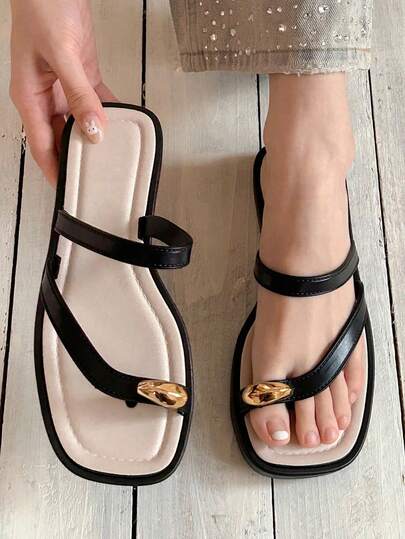 GlamourGrip Sandalias de dedo con suela blanda para mujer chanclas de playa, Nuevas sandalias de moda para mujer, sandalias de playa y resort con antideslizantes y desodorantes, antideslizantes, de unicolor versátil, estilo minimalista francés de punta cuadrada plana, livianas y cómodas, chanclas de moda de verano para exterior, con suela gruesa cómoda de EVA y altura elevada, zapatillas de casa adecuadas para playa/exterior/fiesta