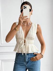 Serisse 女士纯色系带荷叶边下摆时尚夏季上衣，浪漫法式V领修身腰部系带无袖上衣，3D刺绣褶皱设计，米白色上衣，清新显瘦甜美背心，夏季外出上衣，海滩度假，夏季假期休闲度假 - 杏色 - 查看 4