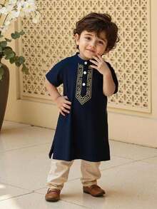 SHEIN Top de manga corta estilo medio oriental sencilla para niños, verano - Azul Marino - Ver 1