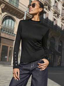 Maija 女士纯色立领长袖纽扣修身休闲T恤，黑色，适合圣诞节、感恩节、万圣节等场合穿着；黑色哥特风上衣，舒适保暖，适合秋冬季节；波点高弹力时尚系列