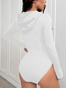 Zavorell بوديسوت نسائية أنيقة مزودة بقبعة وسحاب أمامي وأكمام طويلة، من قماش البوليستر، باللون الأسود، مناسبة للخريف والشتاء