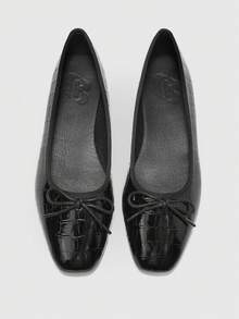 CUCCOO BIZCHIC 女士休闲百搭简约通勤平底鞋，饰有蝴蝶结 - 黑色 - 查看 2