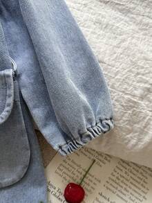 Vintaside Kids 女婴春秋刺绣翻领长袖时尚休闲水洗牛仔连衣裙，适合温和天气，实用时尚的设计，适合凉爽月份的日常穿着 - 藍色 - 查看 4