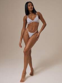 MUSERA ESSENTIALS Áo ngực tam giác cotton cổ chữ V, 3 chiếc, nhiều kiểu dáng, thích hợp mặc nhà mùa thu đông, ấm áp hàng ngày, cần thiết cho mùa xuân hè, kỳ nghỉ lễ. - Nhiều màu - Xem 5