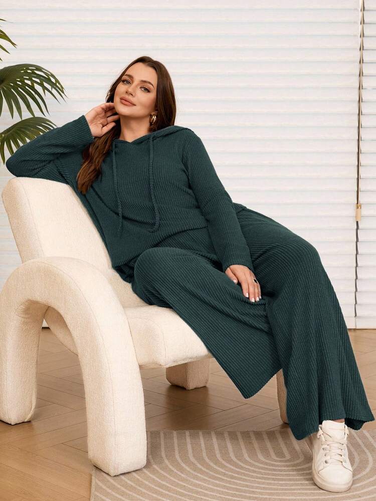 2pcs Plus Size Women Casual Hooded Sweatshirt Top And Pants Set With Pockets, 2pcs Plus Size Women Fall Casual Solid Color Dark Green Hoodie Sweatshirt And Pants Set With Pockets,Autumn/Winter,Plus Size Winter Clothes, Modest Two Piece Set, Comfortable Two Piece Set, Modest Sets For Women, Wide Leg Pants Set,Comfortable And Breathable,Going Out Outfits,2026 New Clothes,Simple And Fashionable For Everyday Wear,Early Spring, Two Piece Lounge Set Women, 2 Piece Lounge Sets Woman,Vacation Outfits Women ,Holiday Outfits For Women,Spring Outfit Women,Valentine's Day ,Valentine Outfits For Women