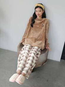 DAZY Teen Girl Oversized Crew Neck Long Sleeve Warm Loungewear For Winter - Khaki - View 4