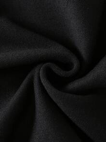 SHEIN Fantacosmos 舒适秋冬休闲时尚创意个性清新高端简约卡通人物67号标语印花连帽衫和运动裤套装，适合青少年男孩秋冬季穿着。 - 黑色 - 查看 5