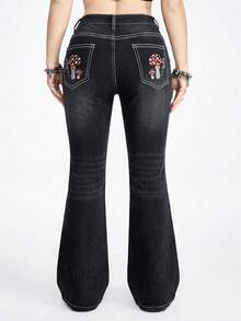 ROMWE Quần jeans denim thêu hình nấm, cây và hoa Fairycore cỡ lớn cho nữ, quần jeans nữ cỡ lớn mùa thu/đông - màu đen - Xem 2
