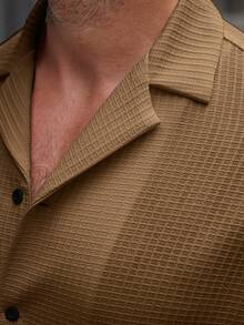 Manfinity Homme Men's Plaid & Solid Color Jacquard Short Sleeve Shirt + Drawstring Elastic Waist Pants, Essential Outfit For Men In Summer - Coffee Brown - View 4