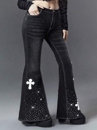 Goth Jeans de pierna acampanada de talla grande para mujer, de estilo gótico, color negro lavado, con decoración de cristales en forma de cruz