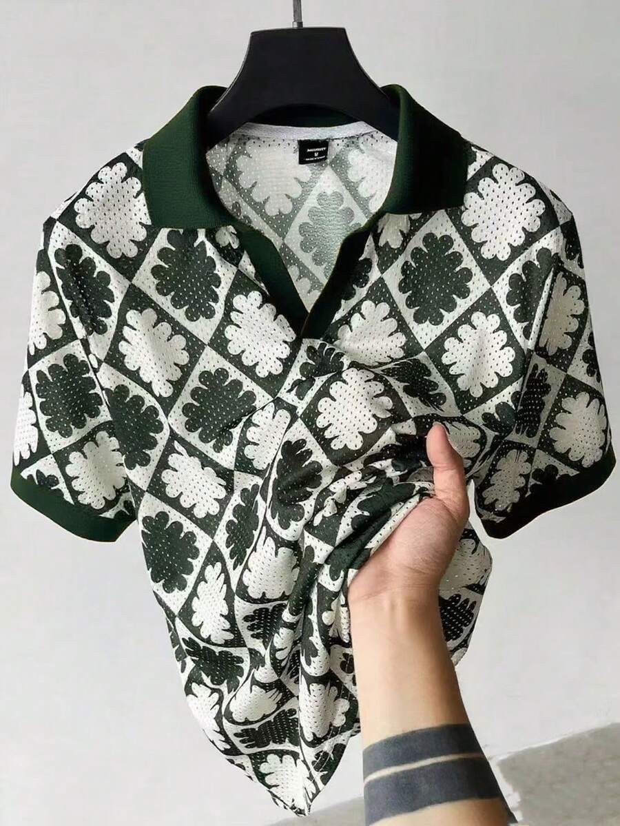 Manfinity RSRT Áo Polo nam tay ngắn in họa tiết toàn thân, dáng rộng, màu xanh lá cây, áo sơ mi nam tay ngắn in họa tiết, áo sơ mi họa tiết màu xanh lá cây. - Màu xanh lá cây đậm - Xem 1