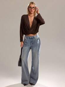 Avantive 秋季/夏季/冬季/返校季/女士演唱会/外出/生日/服装/休闲/千禧年/2000年代/90年代/性感/西部牛仔女装/波西米亚风/乡村风/夜店/办公室/鸡尾酒会/复古/紧身/锐舞音乐节/趣味/优雅/老钱/街头风/度假/乡村音乐会/工作/端庄/国庆新年派对/基础款/毕业/新年/棕色/时尚性感深V领裹身蝙蝠袖上衣 - 棕色 - 查看 6