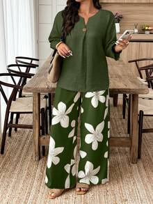 Bộ 2 áo sơ mi dài tay cổ chữ V trơn thường ngày cỡ lớn và quần in hoa cho nữ - Nhiều màu - Xem 3