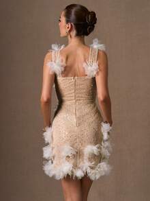 SHEIN BAE 亮片3D立体花卉装饰派对礼服 - 杏色 - 查看 2