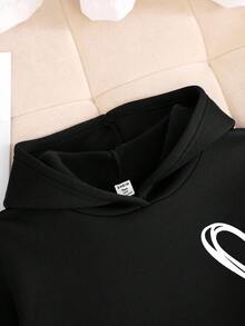 SHEIN 少女秋冬季保暖内衬休闲街头风宽松超大款袋鼠口袋爱心印花套头卫衣搭配褶皱宽松印花运动裤运动套装，返校穿搭 - 黑色 - 查看 6