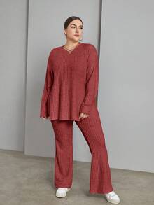 SHEIN Essnce Conjunto de dos piezas de mujer talla grande de otoño e invierno, cómodo y suelto, con sudadera de manga larga y pantalones de tela cepillada cálida en color albaricoque, ropa de mujer de otoño, conjunto de pantalones, conjuntos de atuendos, atuendos de aeropuerto, conjunto de invierno, conjunto de felpa - Rojo violeta - Ver 4