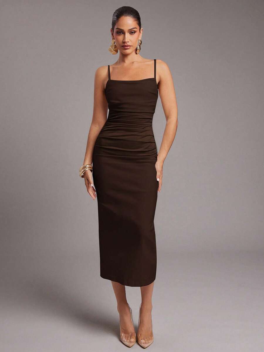 Silquee 女式纯色褶皱修身优雅中长吊带裙 - 咖啡棕 - 查看 1