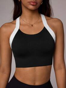 Dewbera Women's Contrast Color Patchwork Criss-Cross Strap Sports Bra Adjustable Strap Workout Black And White Sports Bra Cross Back Bra Bra Hook And Eye Closure - Black - View 3