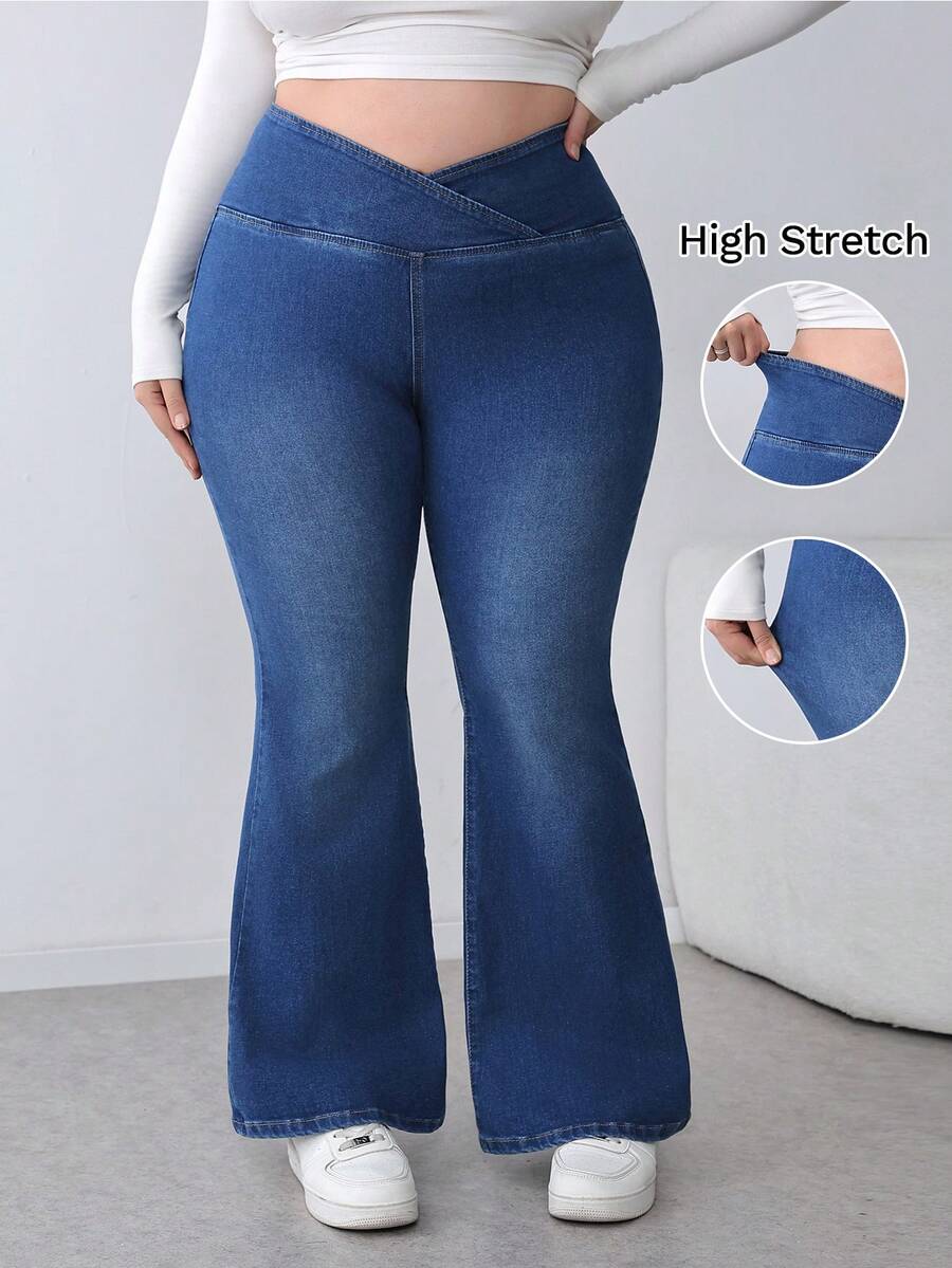 SHEIN PETITE CURVE 秋冬季加大码女式不对称腰身休闲百搭舒适高弹针织蓝色水洗喇叭牛仔裤 - 深色水洗藍 - 查看 1