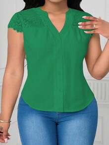 SHEIN Clasi Plus Size Contrast Lace V-Neck Textured Fabric Blouse - Dark Green - View 3